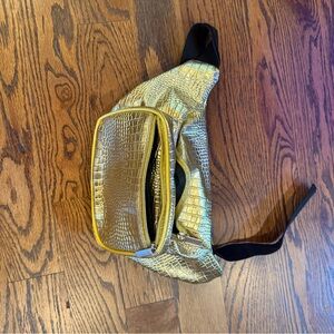 Gold Crocodile Pattern Fanny Pack